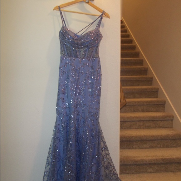 Dresses & Skirts - Elegant Lavender Sequin Evening Gown